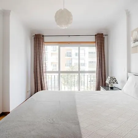 Em Lisboa, Perto De Sintra * Fontainhas (Lisbon)