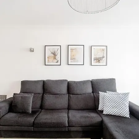 Em Lisboa, Perto De Sintra