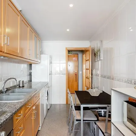 Em Lisboa, Perto De Sintra Apartamento *